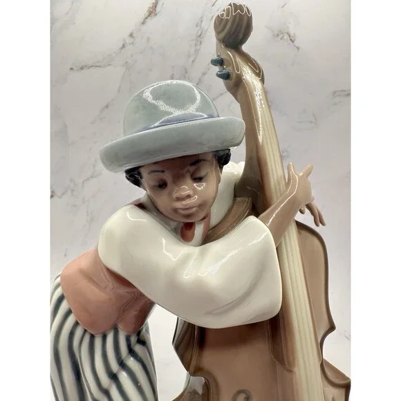 SOLD**Lladro Black Legacy Jazz Bass Band Boy Musician #5834, 10" Tall, Excellent - Picture 10 of 10